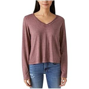 Lucky Brand Long Sleeve V-Neck T-Shirt 💕